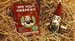 Julebog og GråSkæg-bamse med nissehue